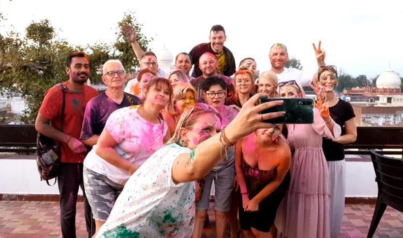 ホテル Kamal Nearest To Taj Mahal