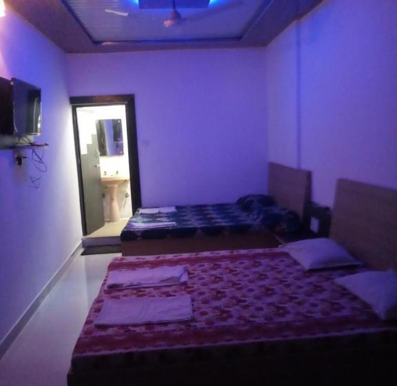 Отель Sai Palace Walking Distance From Taj Mahal  View Of Taj Mahal