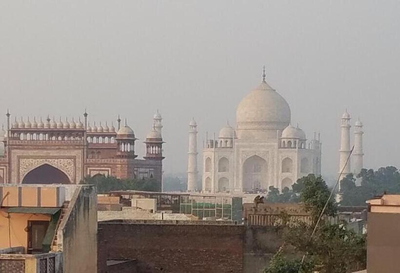 Отель Sai Palace Walking Distance From Taj Mahal  View Of Taj Mahal