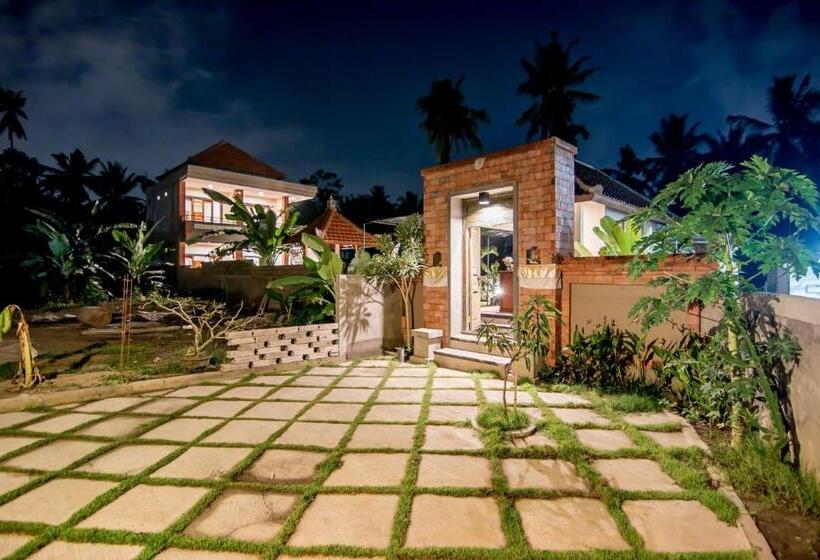 בית מלון כפרי Umah Dangin Guest House