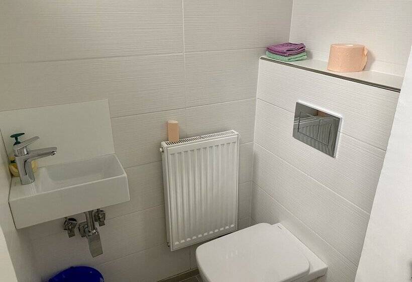 پانسیون Glamping Houses J Max