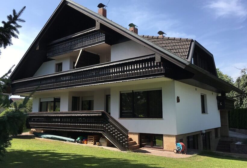 پانسیون Glamping Houses J Max