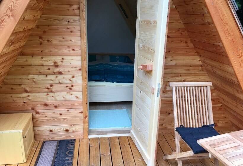 پانسیون Glamping Houses J Max