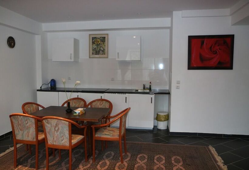 Bed Budget City Center Hannover Hostel