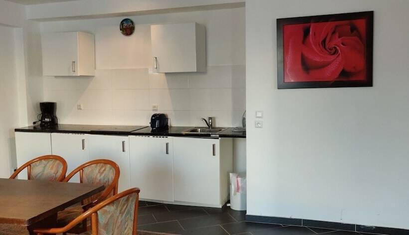 Bed Budget City Center Hannover Hostel