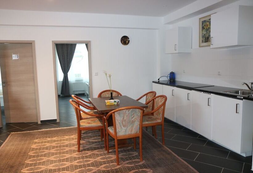 Bed Budget City Center Hannover Hostel