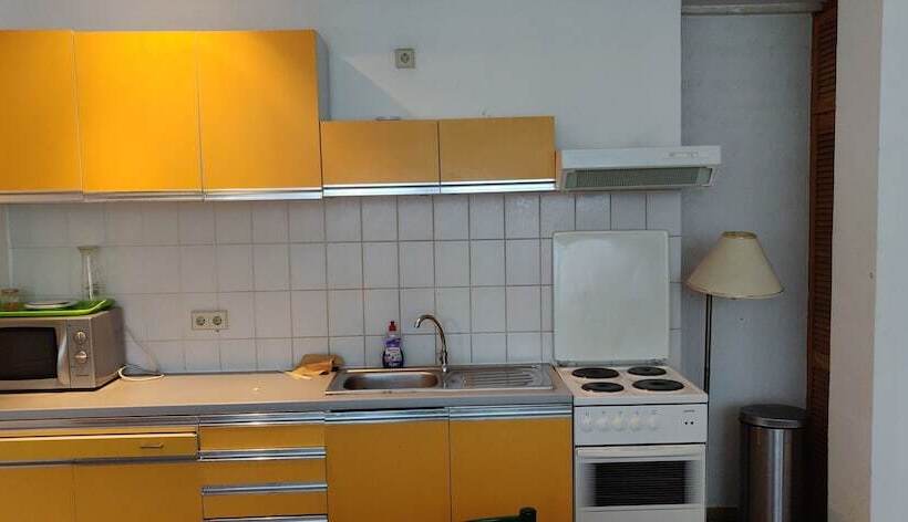 Bed Budget City Center Hannover Hostel