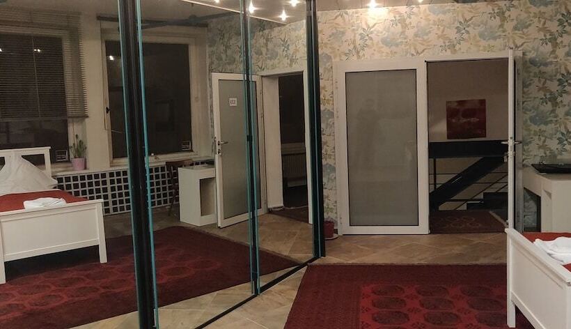 Bed Budget City Center Hannover Hostel