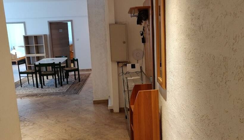 Bed Budget City Center Hannover Hostel