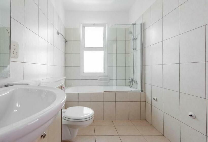 Villa Laguna Sunrise By Ezoria Villas