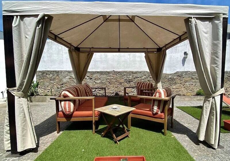 פנסיון O Poboa Guesthouse