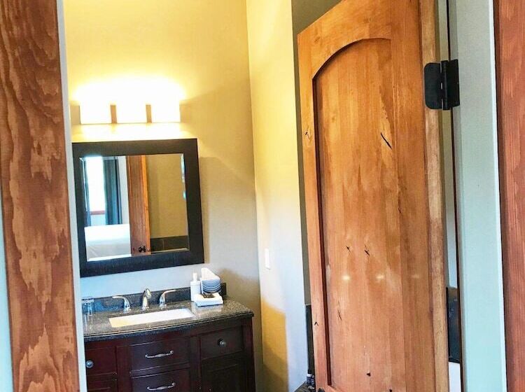 پانسیون Wesbert Winery & Guest Suites