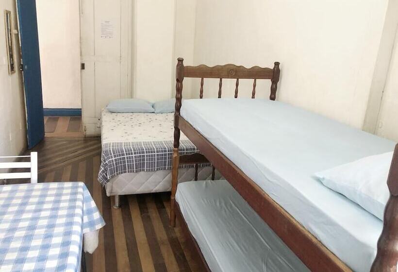 簡易ホテル Salvador Pousada