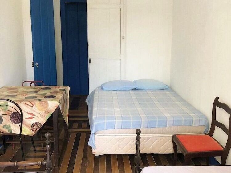 簡易ホテル Salvador Pousada