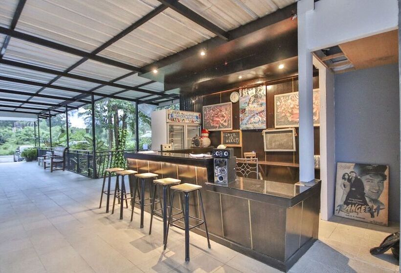 酒店 Capital O75345 Praewa Villas Naiyang Phuket