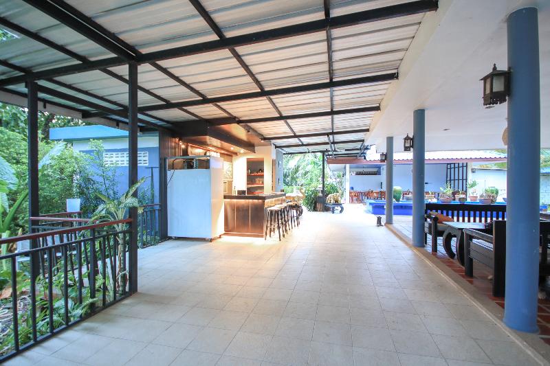 酒店 Capital O75345 Praewa Villas Naiyang Phuket