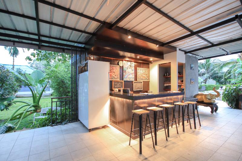 酒店 Capital O75345 Praewa Villas Naiyang Phuket