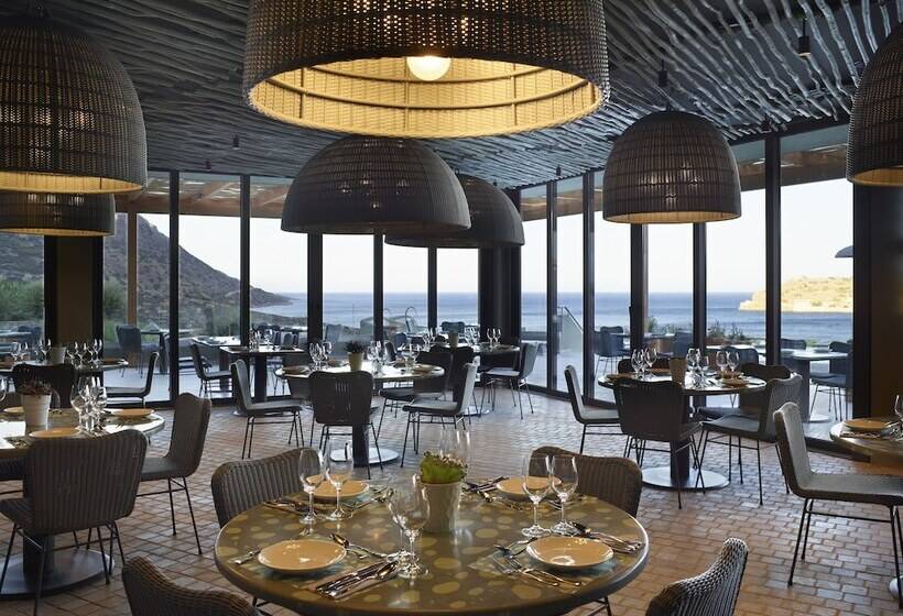 هتل Cayo Exclusive Resort & Spa