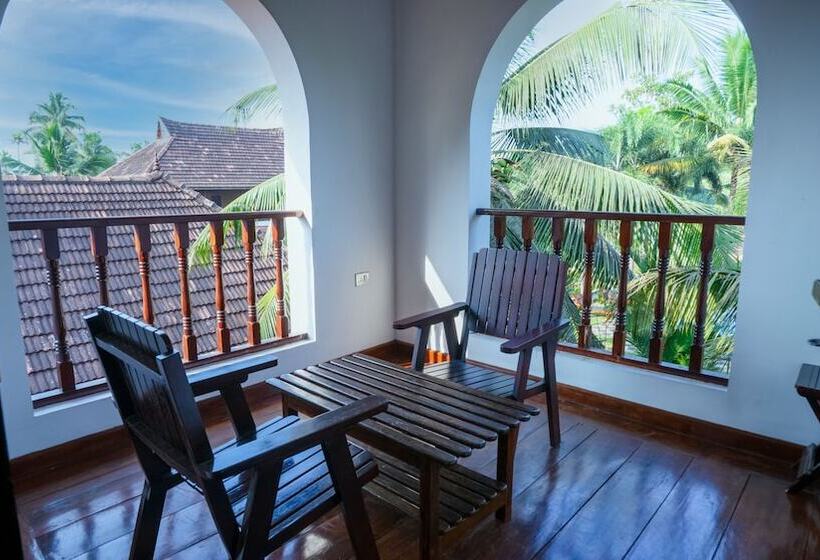 فندق Kumarakom Heritage