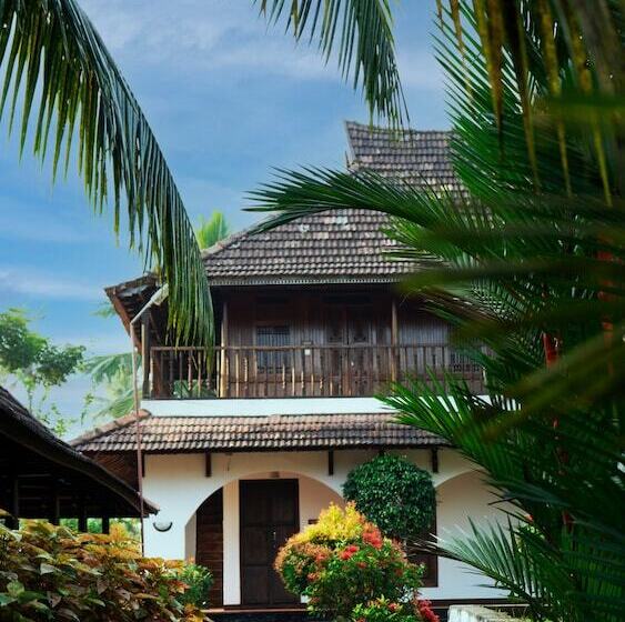 בית מלון כפרי Kumarakom Heritage