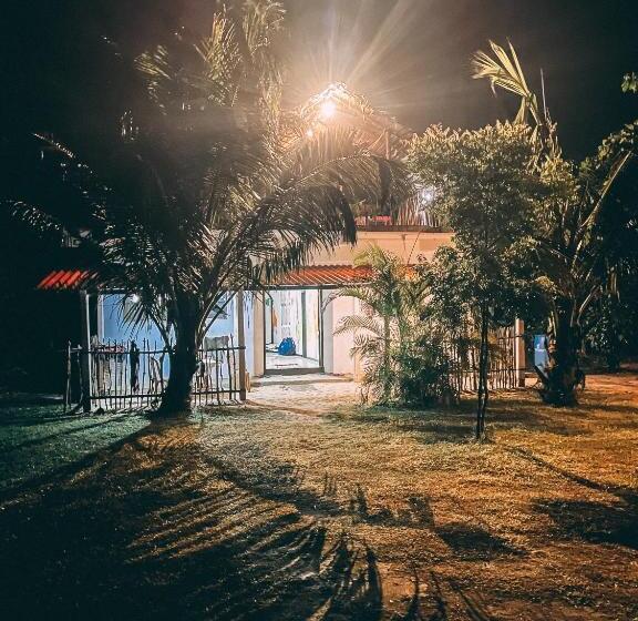 호텔 Laguna Surfing Stay