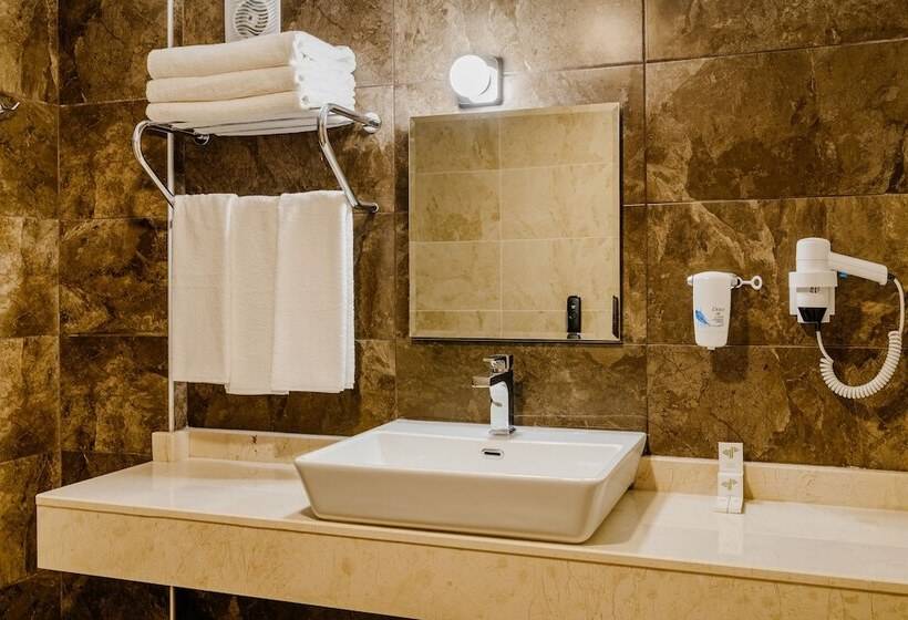 Отель Olivia Palm