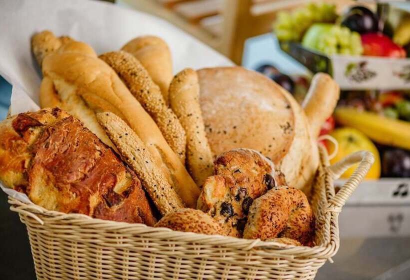 Отель Olivia Palm