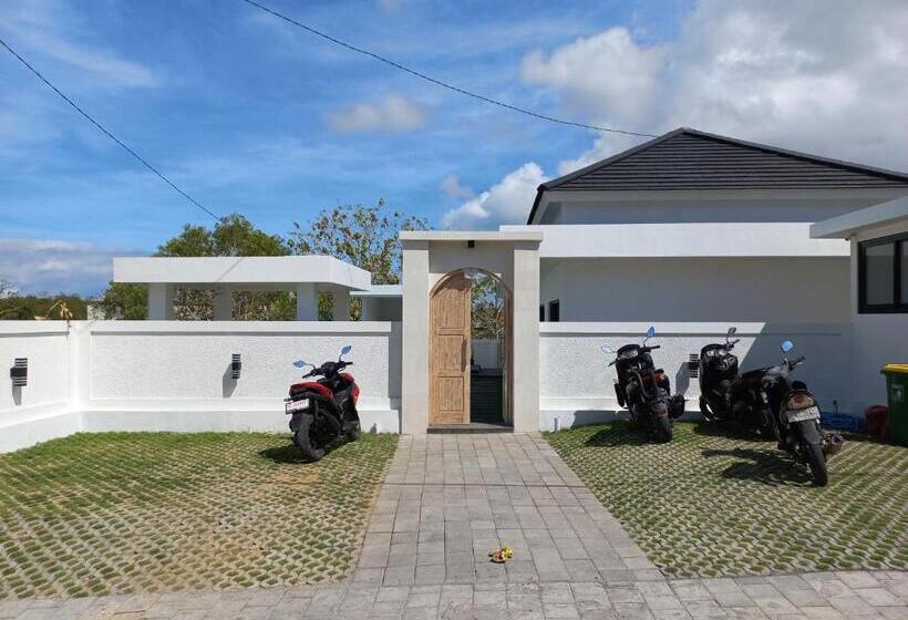 Отель Sari Hills Bali