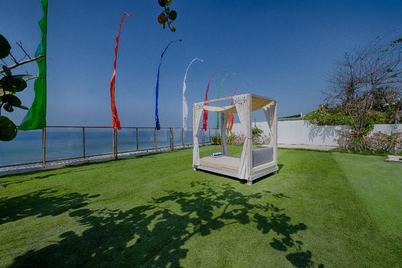 Kutus Kutus Keramas Villa