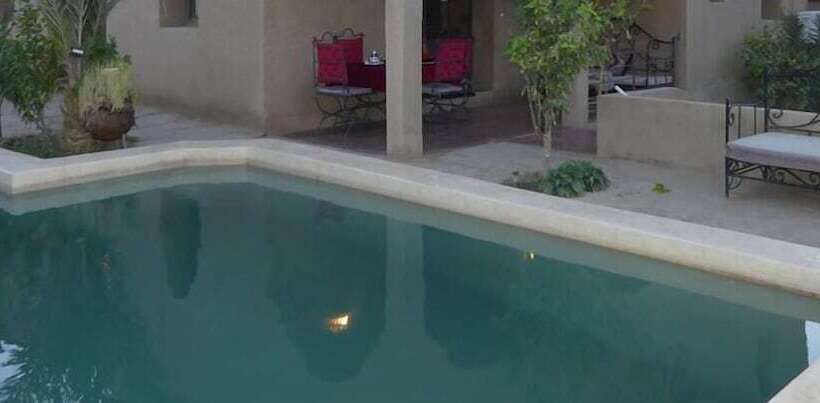 پانسیون Chez Barek