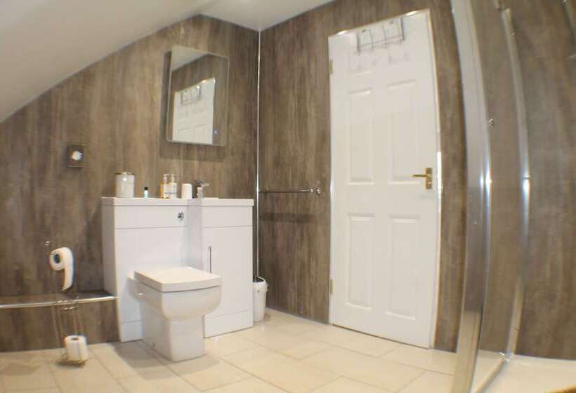 Пансион Eastwatch Guesthouse