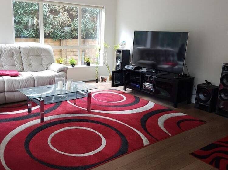 پانسیون Sylvia Park House