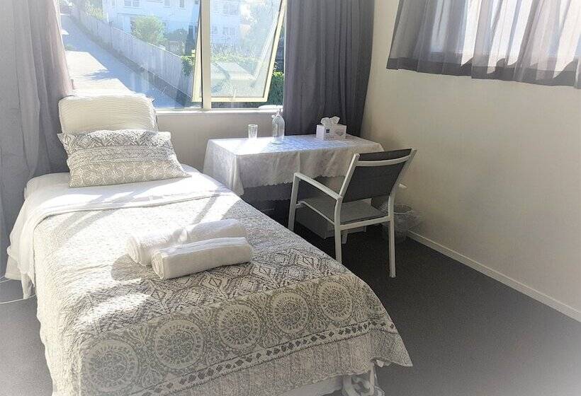 پانسیون Sylvia Park House