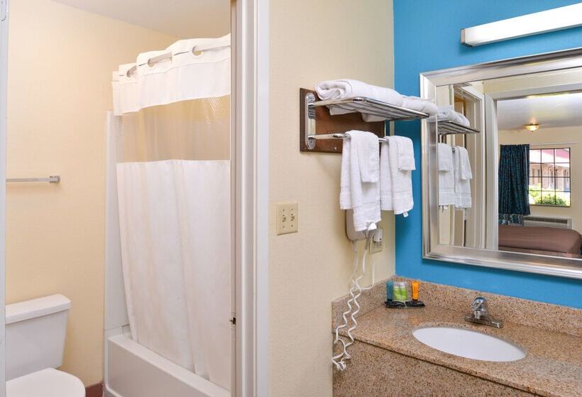 ホテル Americas Best Value Inn Batesville