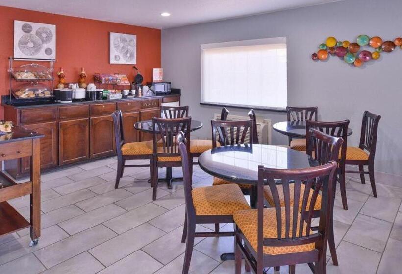 ホテル Americas Best Value Inn Batesville