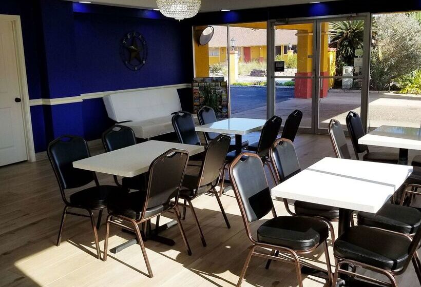 فندق Americas Best Value Inn Brenham