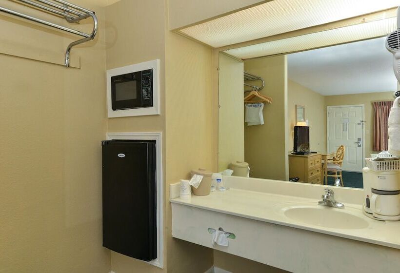 فندق Americas Best Value Inn Meridian