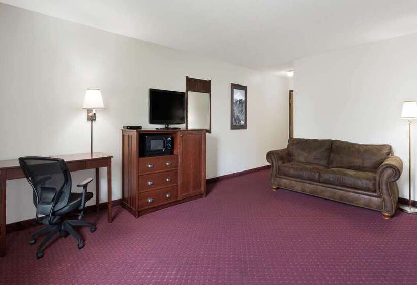 هتل Baymont By Wyndham Bozeman