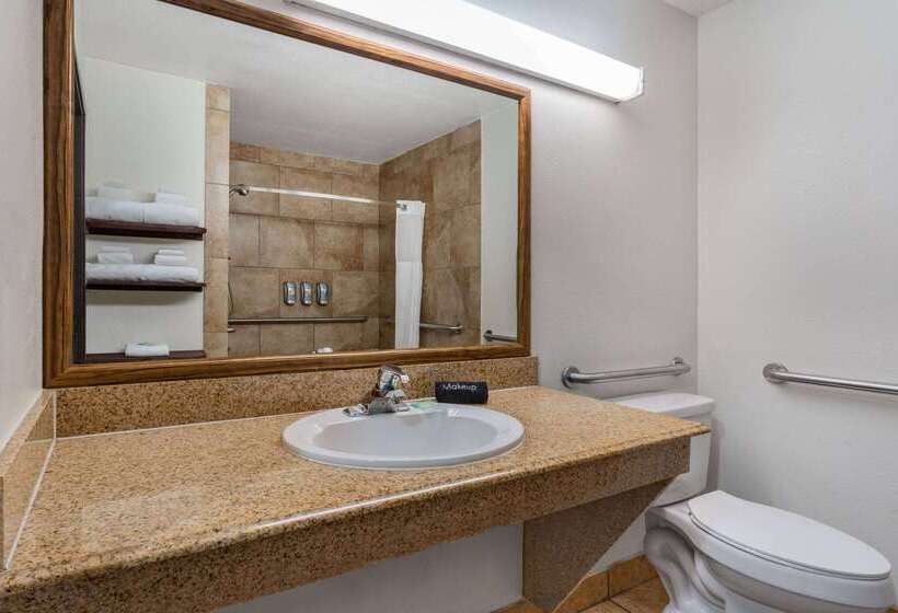 هتل Baymont By Wyndham Bozeman