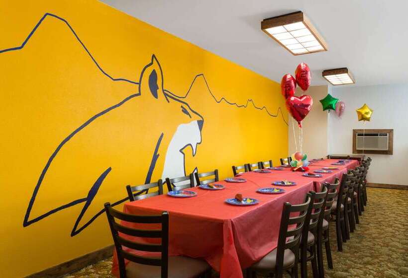 هتل Baymont By Wyndham Bozeman