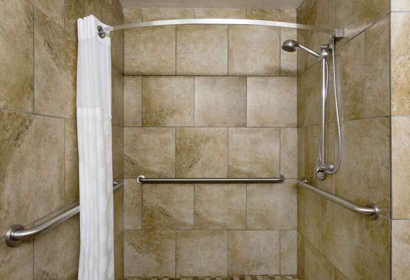 هتل Baymont By Wyndham Bozeman