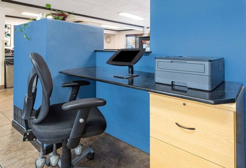 هتل Baymont By Wyndham Bozeman