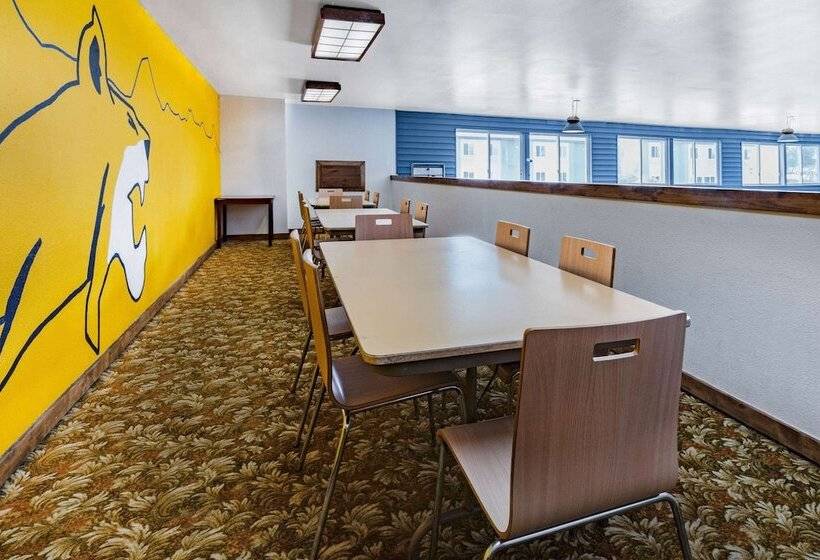 هتل Baymont By Wyndham Bozeman