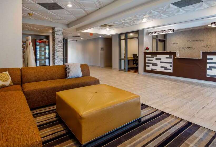 هتل Best Western Knoxville Suites  Downtown