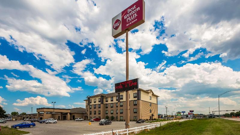 Отель Best Western Plus North Platte Inn & Suites