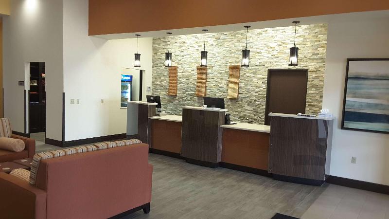 Отель Best Western Plus North Platte Inn & Suites