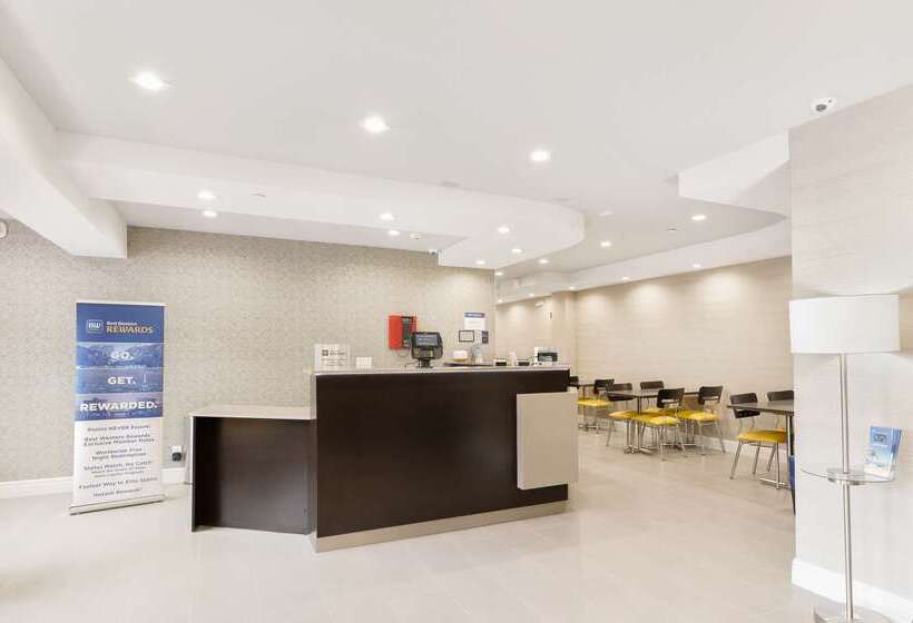 فندق Best Western Red Coach Inn