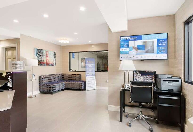 فندق Best Western Red Coach Inn