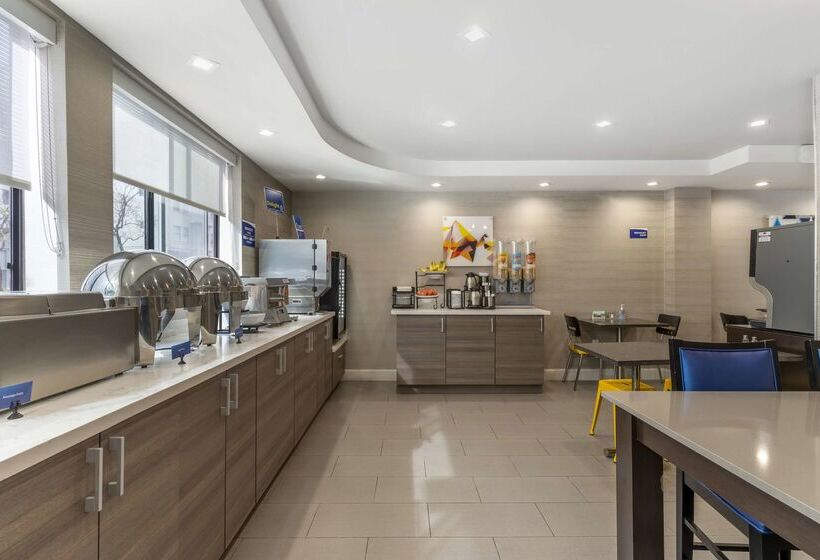 فندق Best Western Red Coach Inn