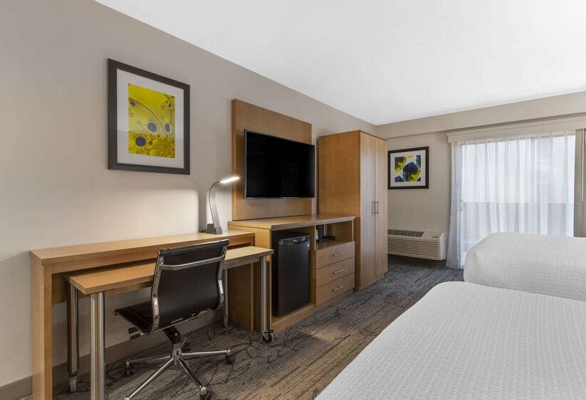 فندق Best Western Red Coach Inn